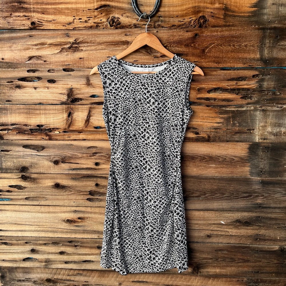 DIANE VON FURSTENBERG | Black and White Animal Print Sleeveless Mini Dress